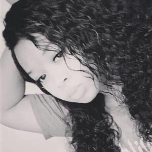 Meet your Posher, Kennesha